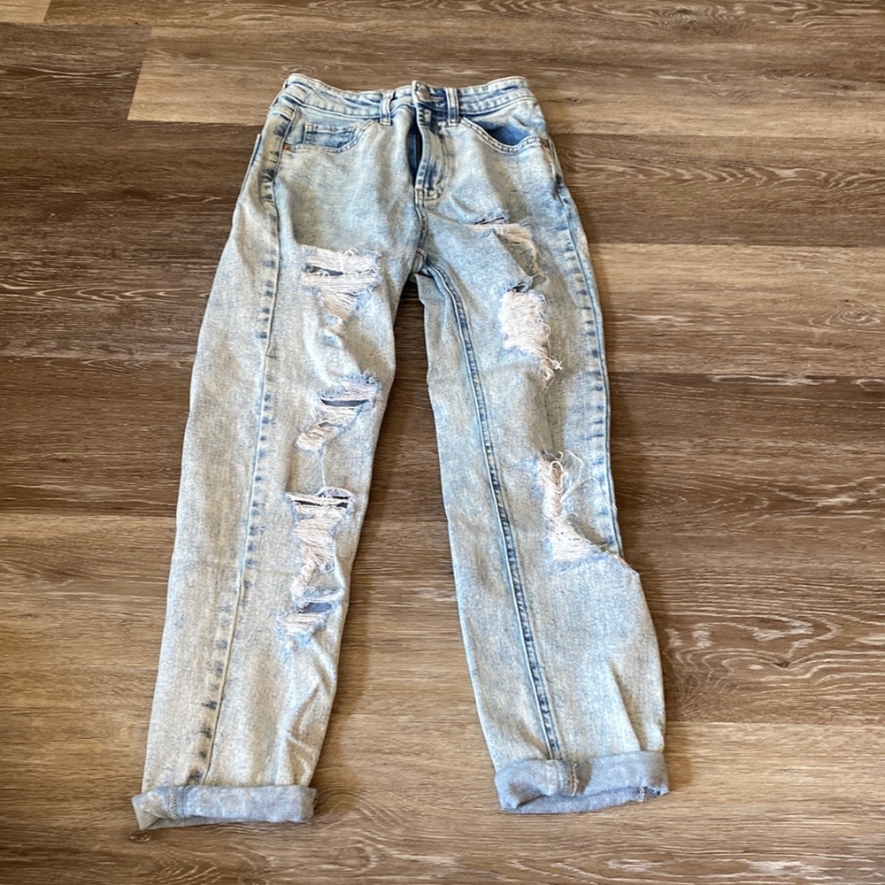 Gently worn, light wash high waisted mom style skinny jeans